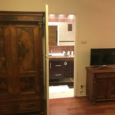 Stare Miasto Dluga 8