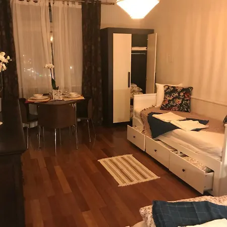 Apartment Stare Miasto Dluga 8