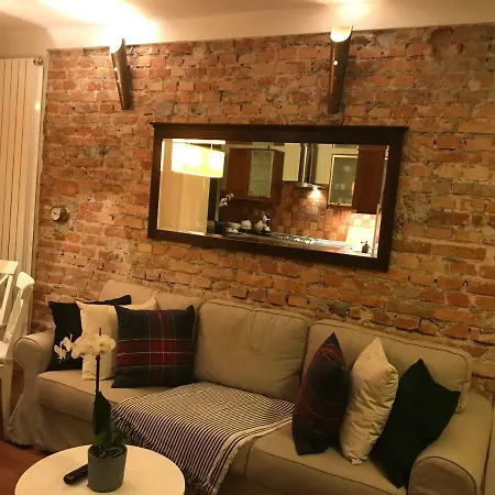 Stare Miasto Dluga 8 *